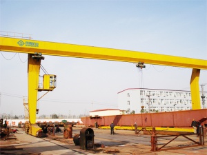 偏掛式電動(dòng)葫蘆門(mén)式起重機